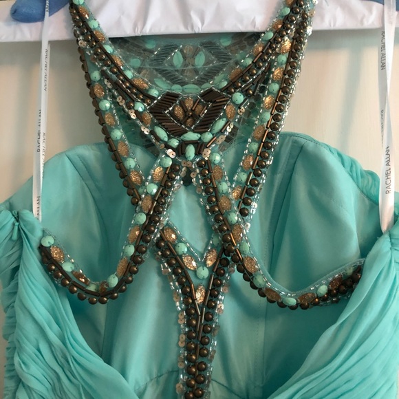 Mint dress - Picture 6 of 8